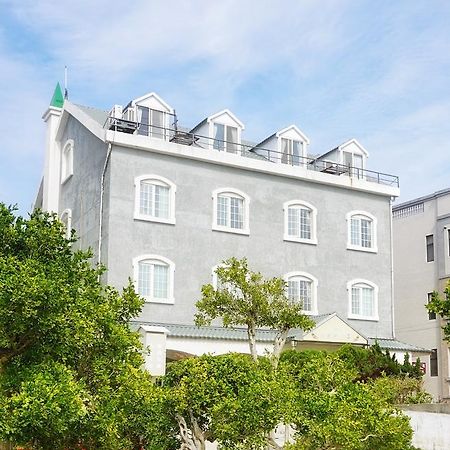레드 루프 B&B 진후 외부 사진